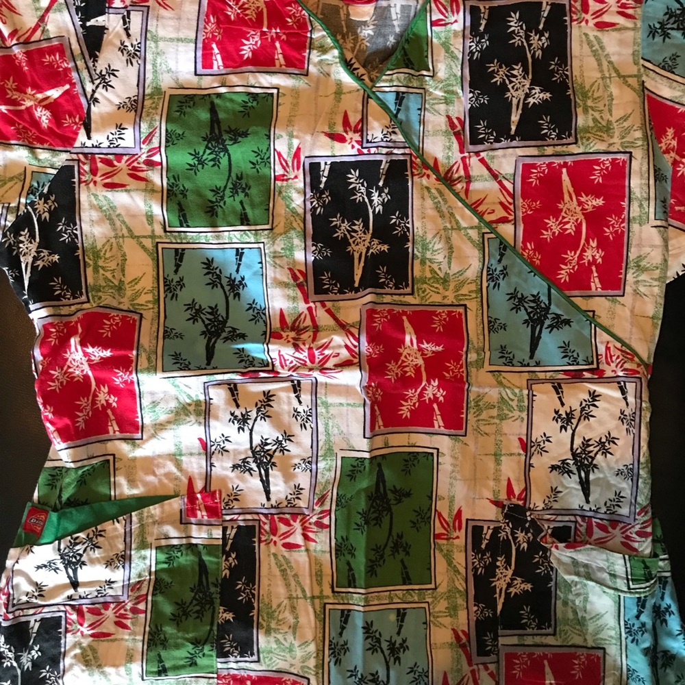 Scrub Tops - Picture 4 of 6
